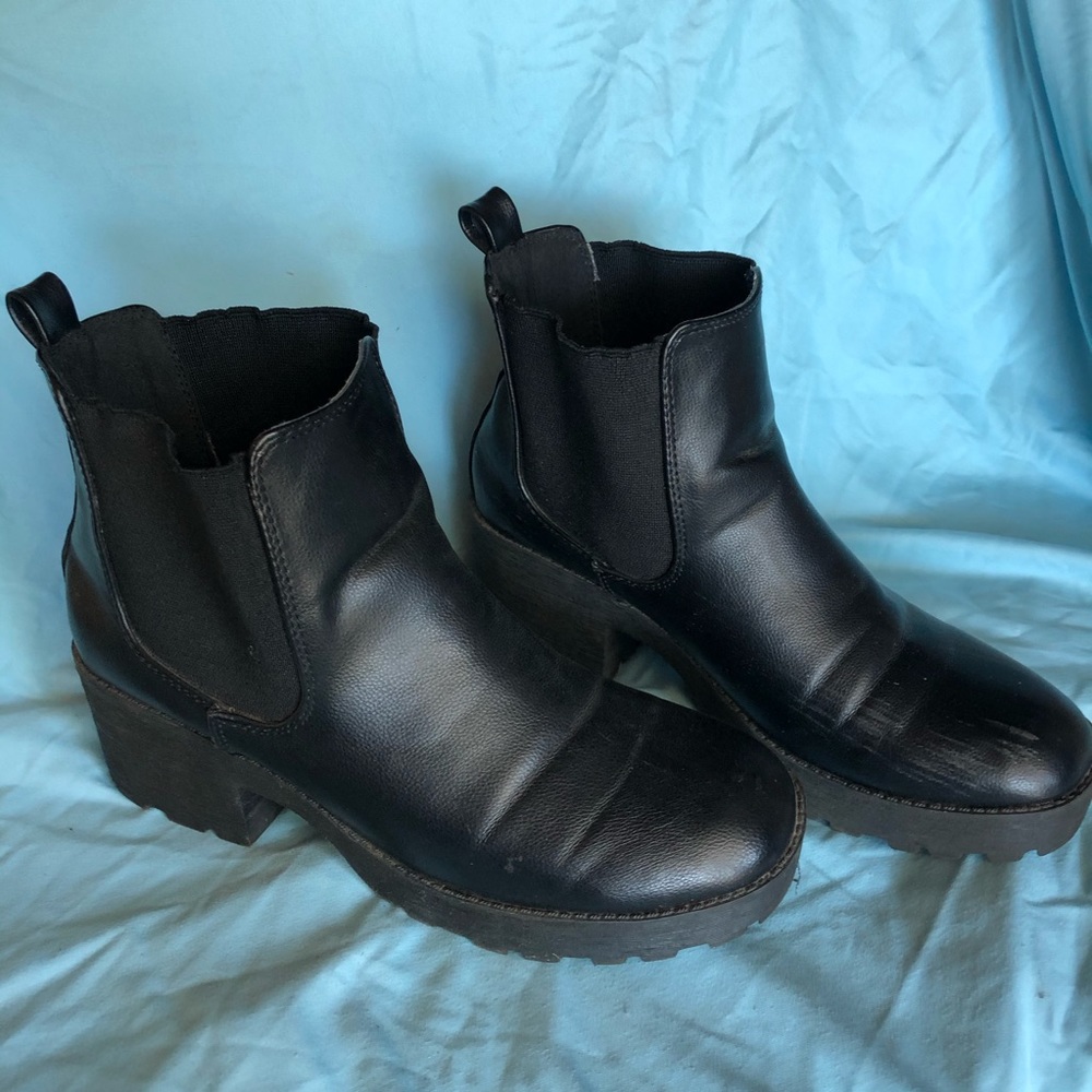 BooHoo Chunky Heel Booties